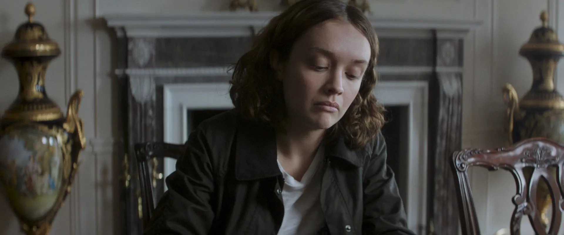 Thoroughbreds 2017 Hindi Dual Audio 480p BluRay 300MB Screenshot